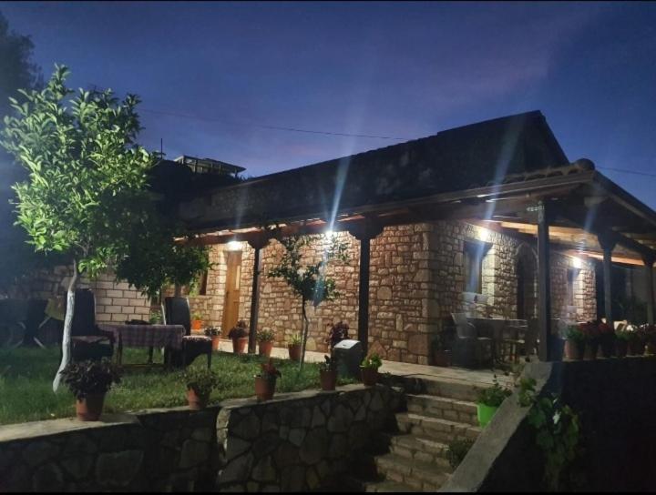 Vokopola Villa Sarandë Buitenkant foto